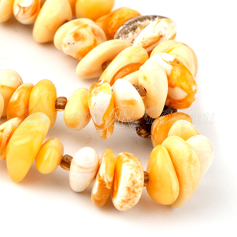 Бусы янтарь